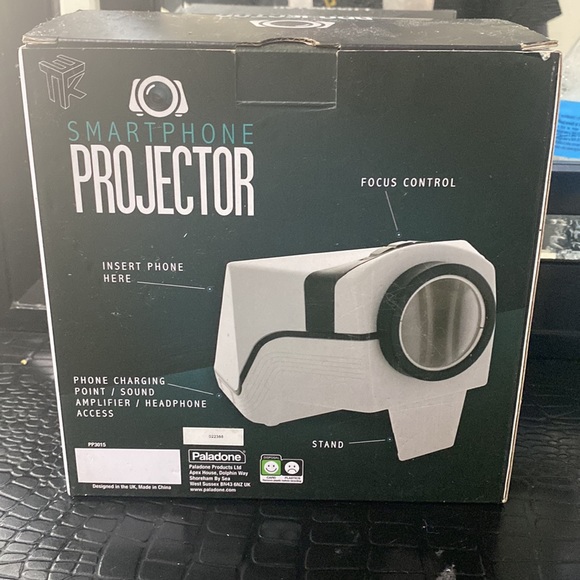 Smartphone Projector - Picture 3 of 7
